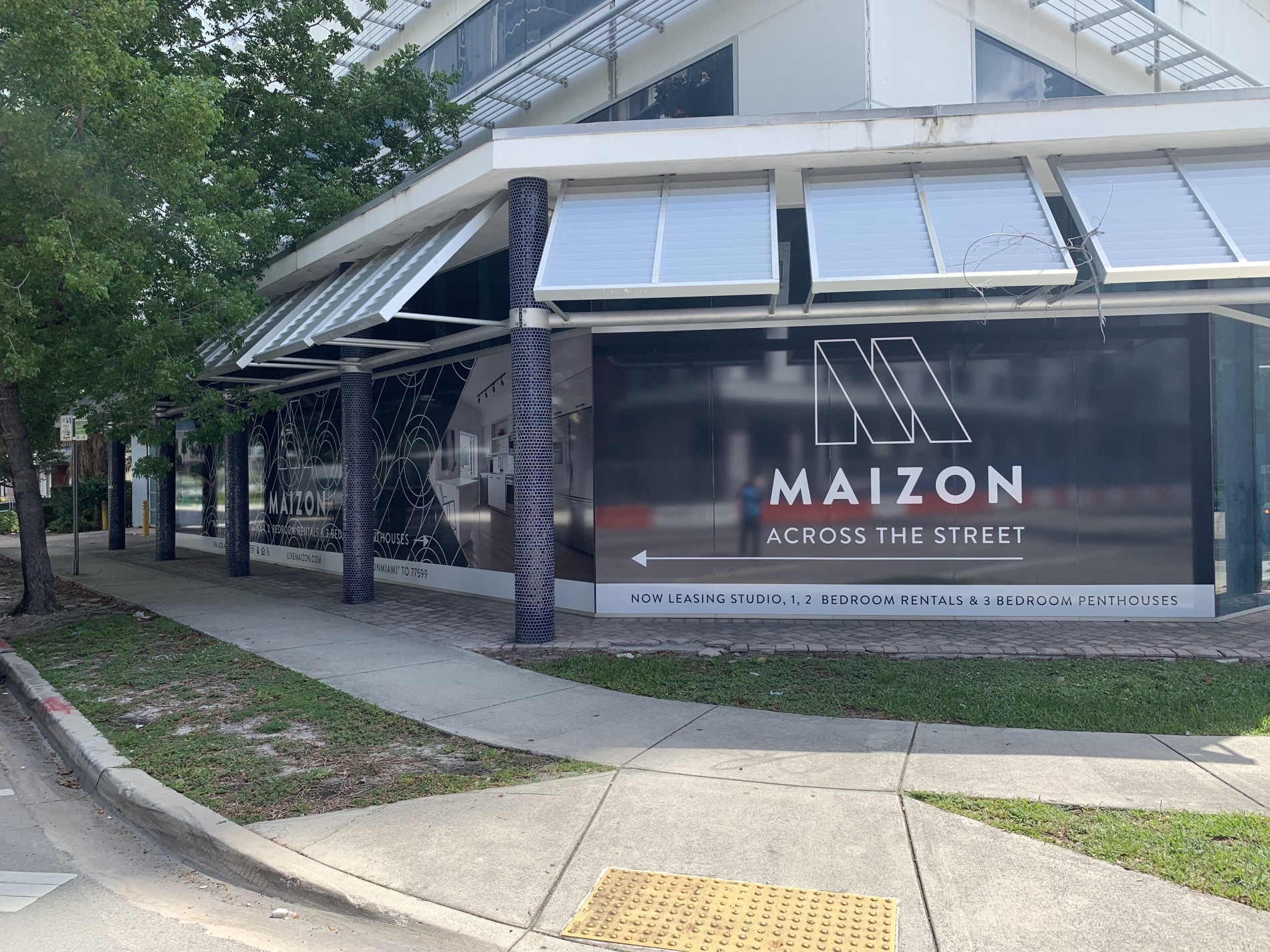 Real Estate Signs - Premium Signage Solutions in Miami, FL