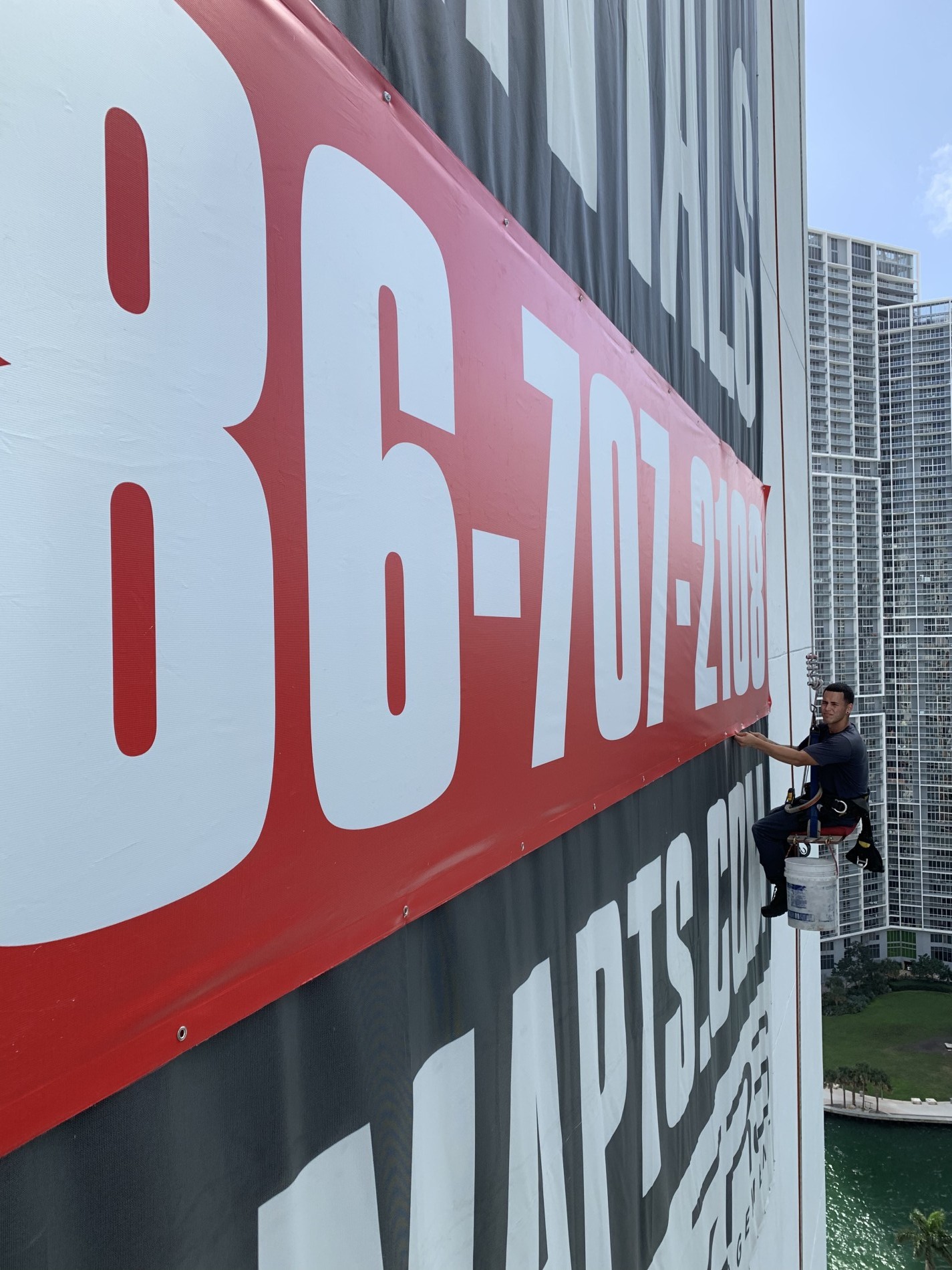 Premium Highrise Banners Services - Highrise Banners Miami, Fort Lauderdale, Boca Raton | Sign Design & Creations